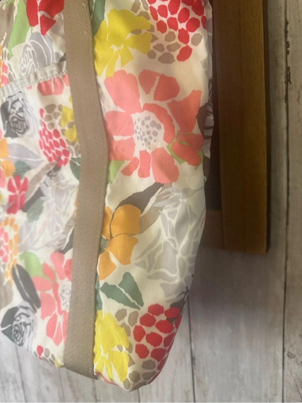 Lesportsac Floral Weekender Jive Carry On Tote Travel Bag